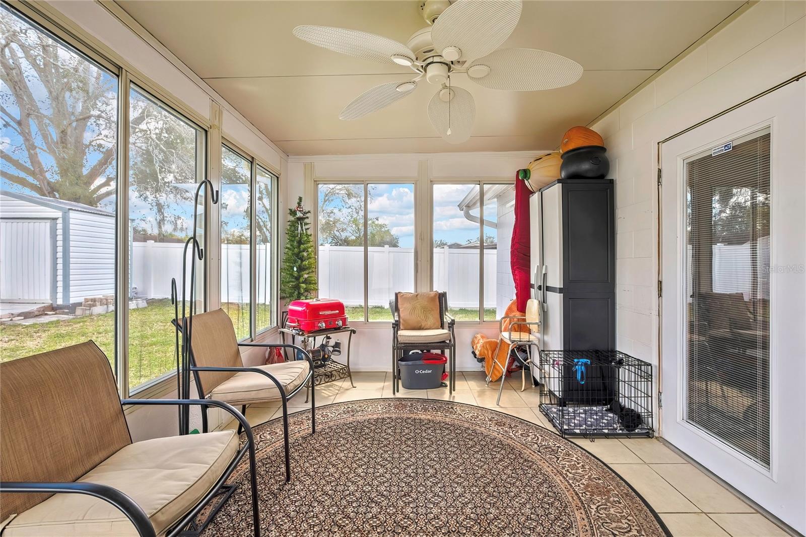 CARROLLWOOD MEADOWS UNIT VI SE - Residential