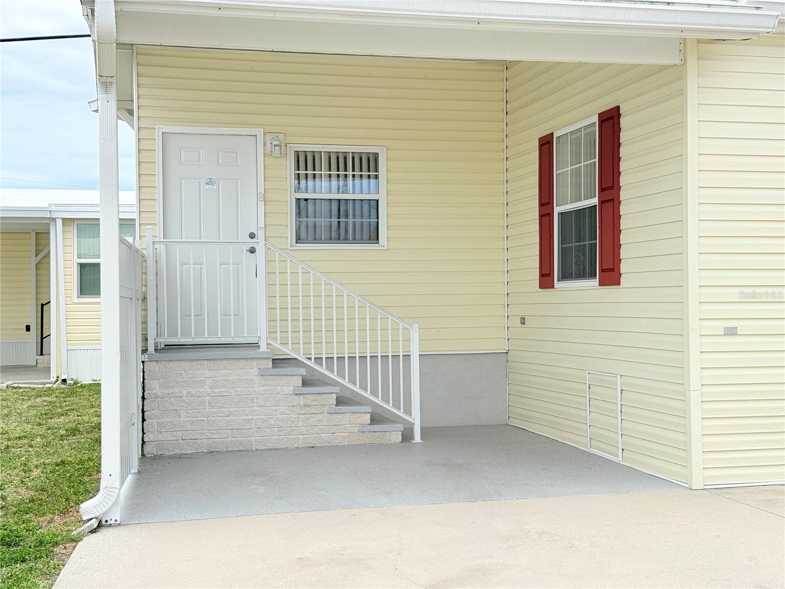2050 CHAMPION STREET, SARASOTA, FL, 34231 1 2050 CHAMPION STREET