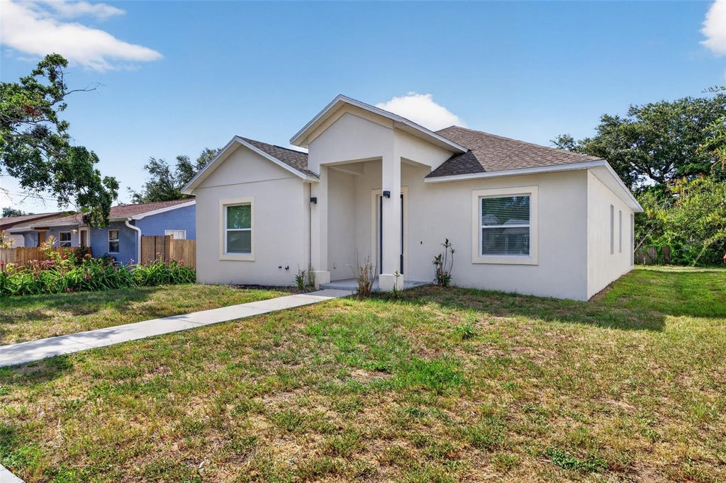 Photo of 7977 49th Avenue N, St Petersburg, FL 33709 (MLS # A4696177)