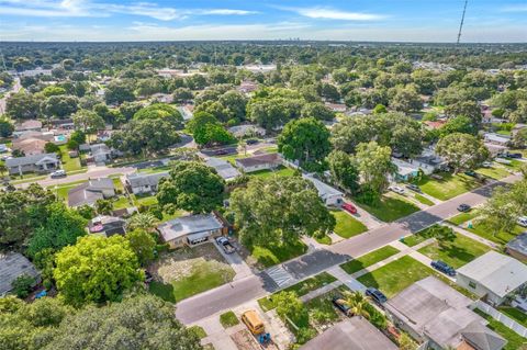 A home in SEMINOLE