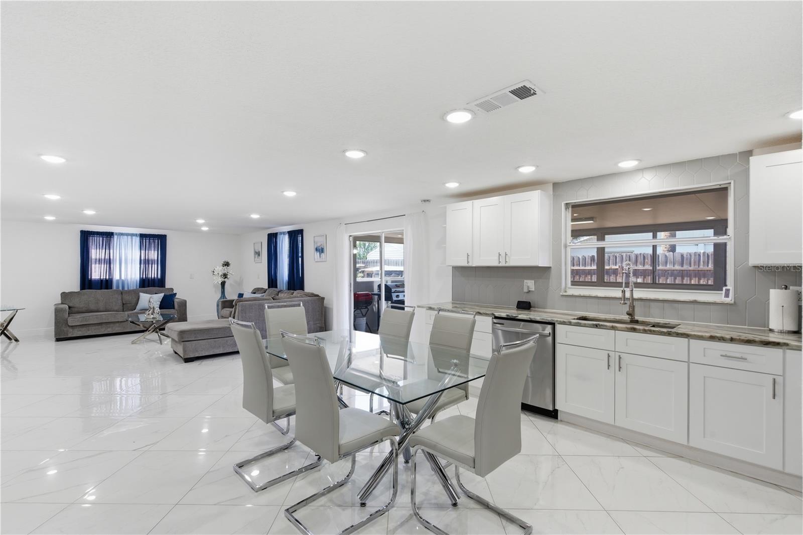 APOLLO BEACH UNIT TWO - Residential