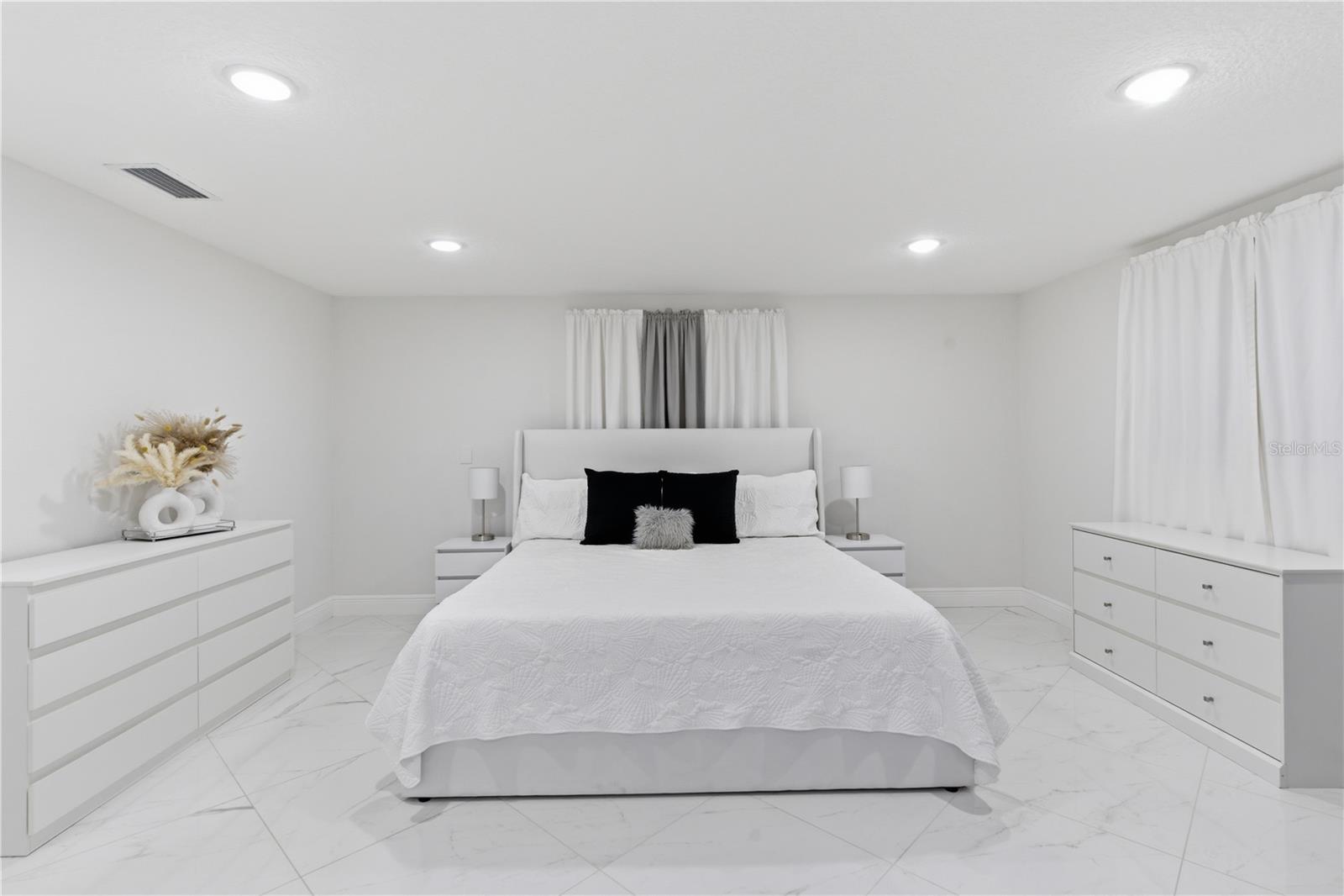 APOLLO BEACH UNIT TWO - Residential