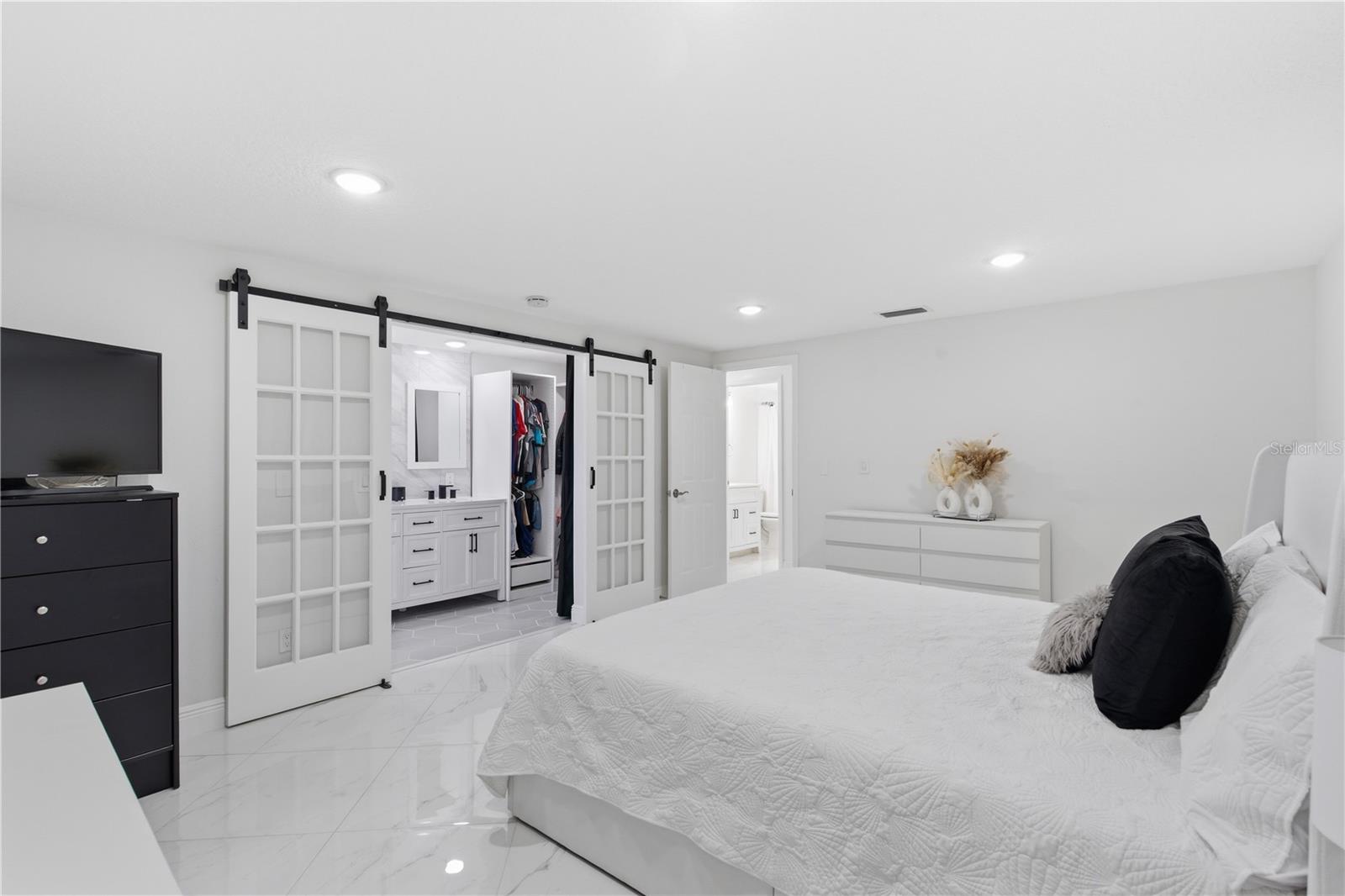 APOLLO BEACH UNIT TWO - Residential