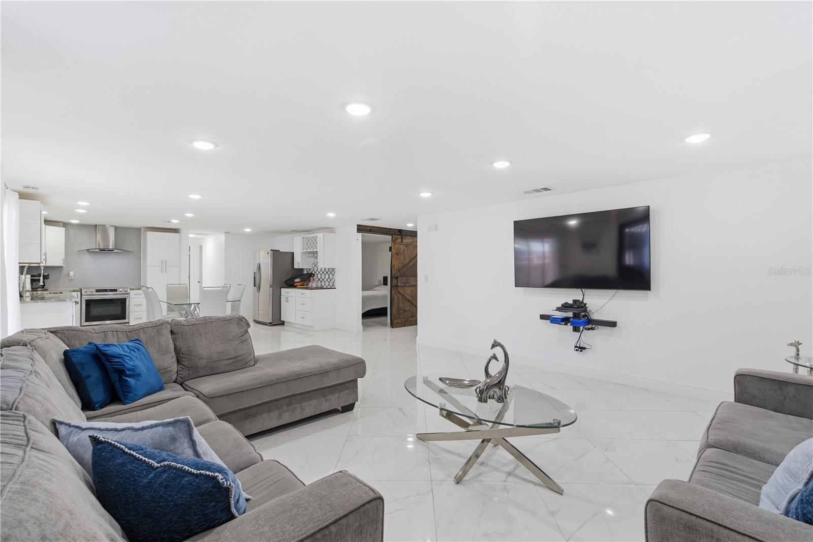 APOLLO BEACH UNIT TWO - Residential