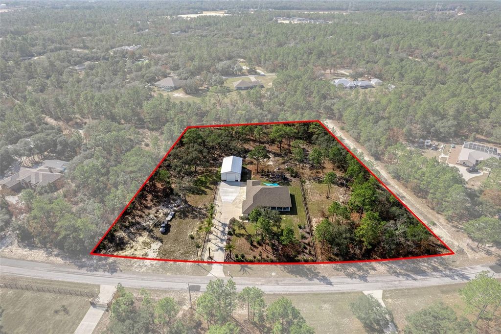 Photo of 3076 N Stirrup Drive, Beverly Hills, FL 34465 (MLS # W7881590)