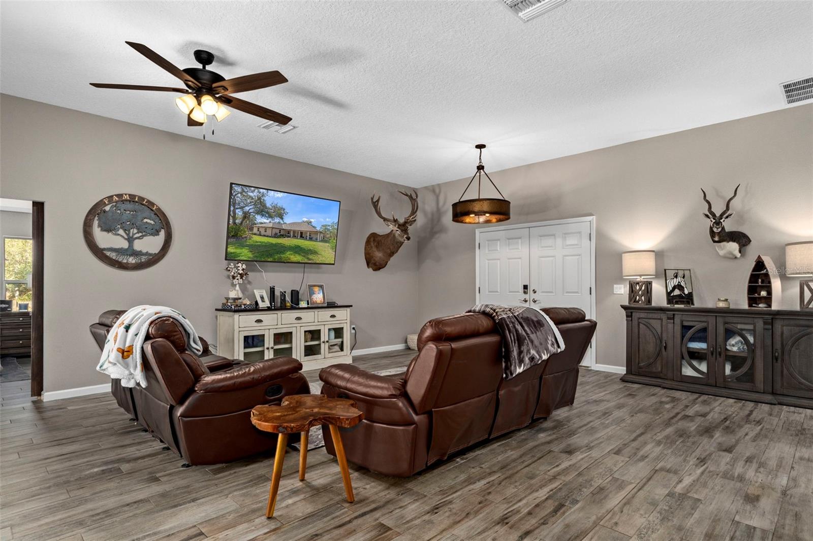 PINE RIDGE UNIT 02 - Residential