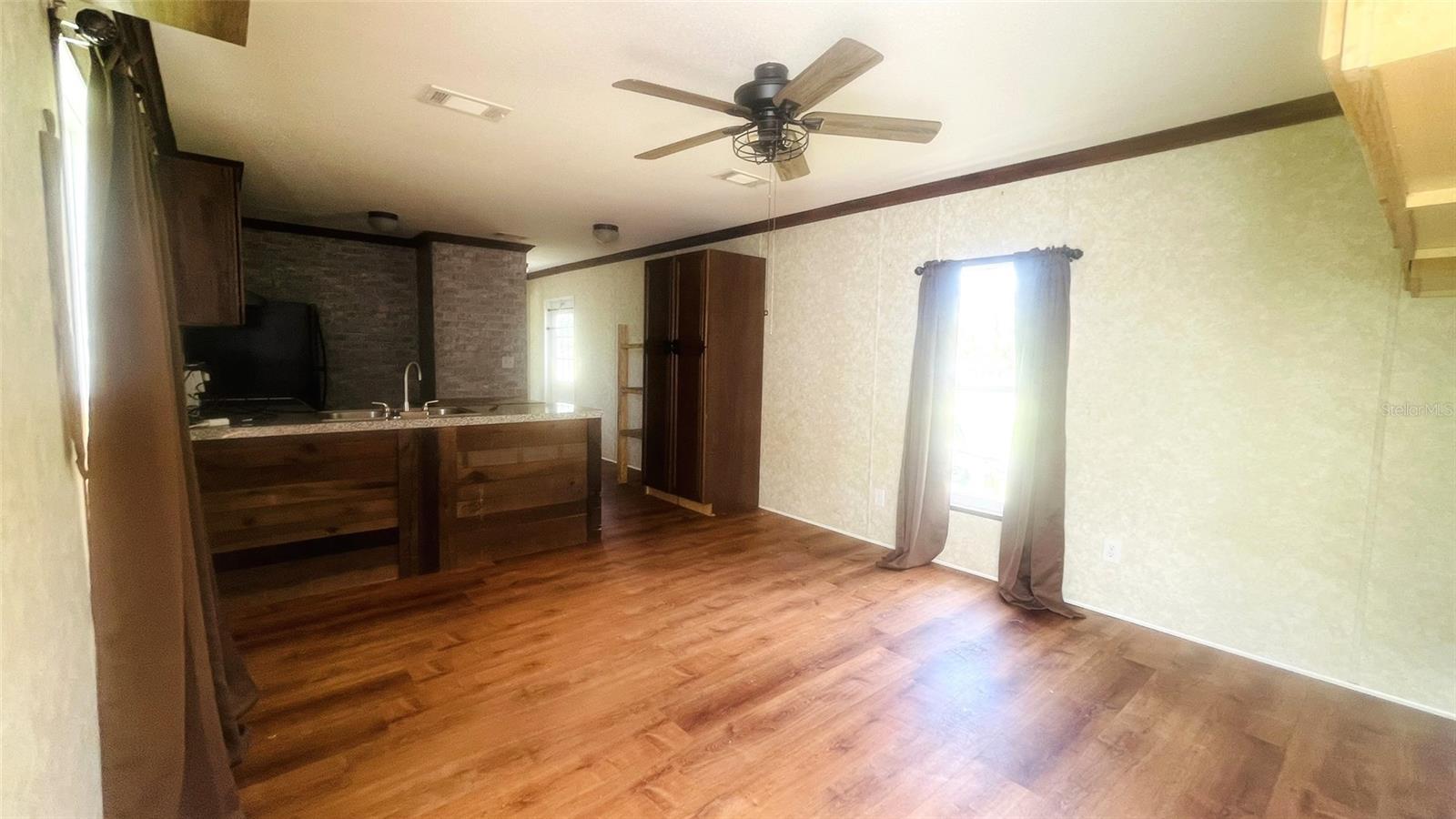 WILLISTON HIGHLANDS UNIT 7 - Residential