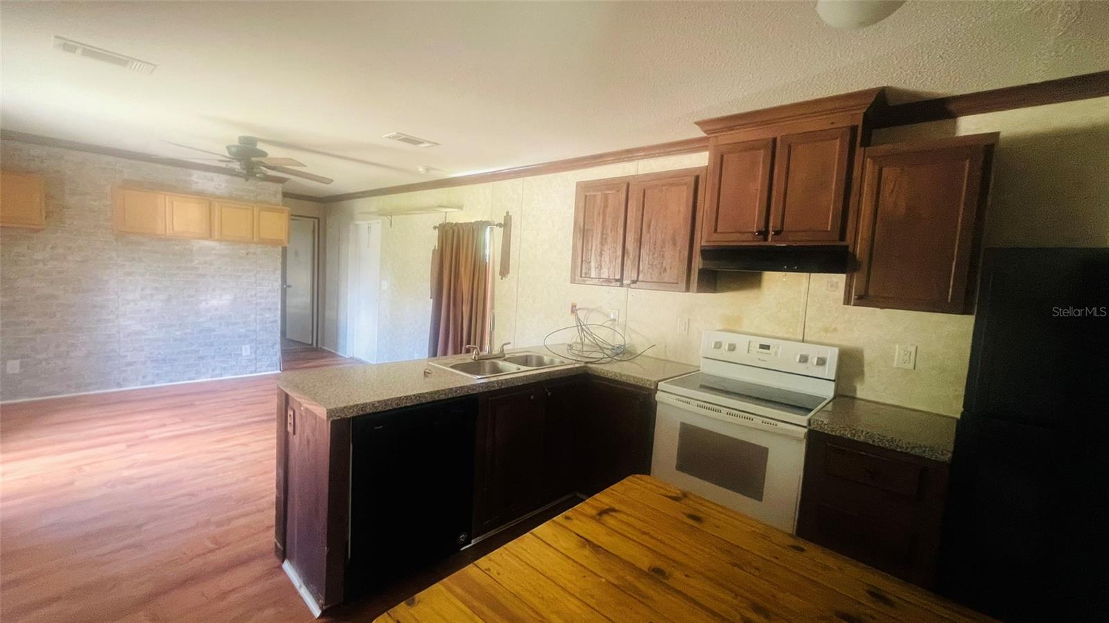 WILLISTON HIGHLANDS UNIT 7 - Residential