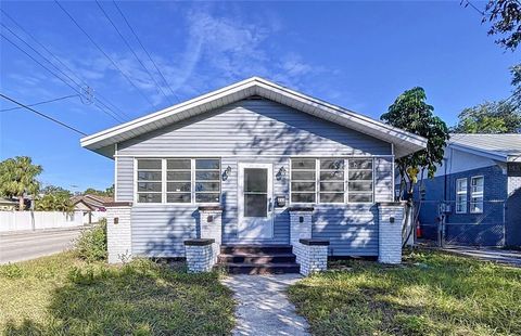Photo of 213 W Wilder Avenue, Tampa, FL 33603 (MLS # TB8414276)