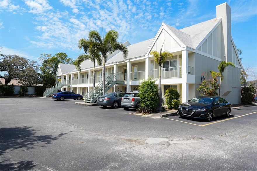 16 Units MF in South Tampa - 8- 2 bedroom/2 bathrooms- 8- 1 bedroom/1 bathrooms with washer and dryer. Sold with Ben Mitrano PA - Mitrano Group - contact with any questions