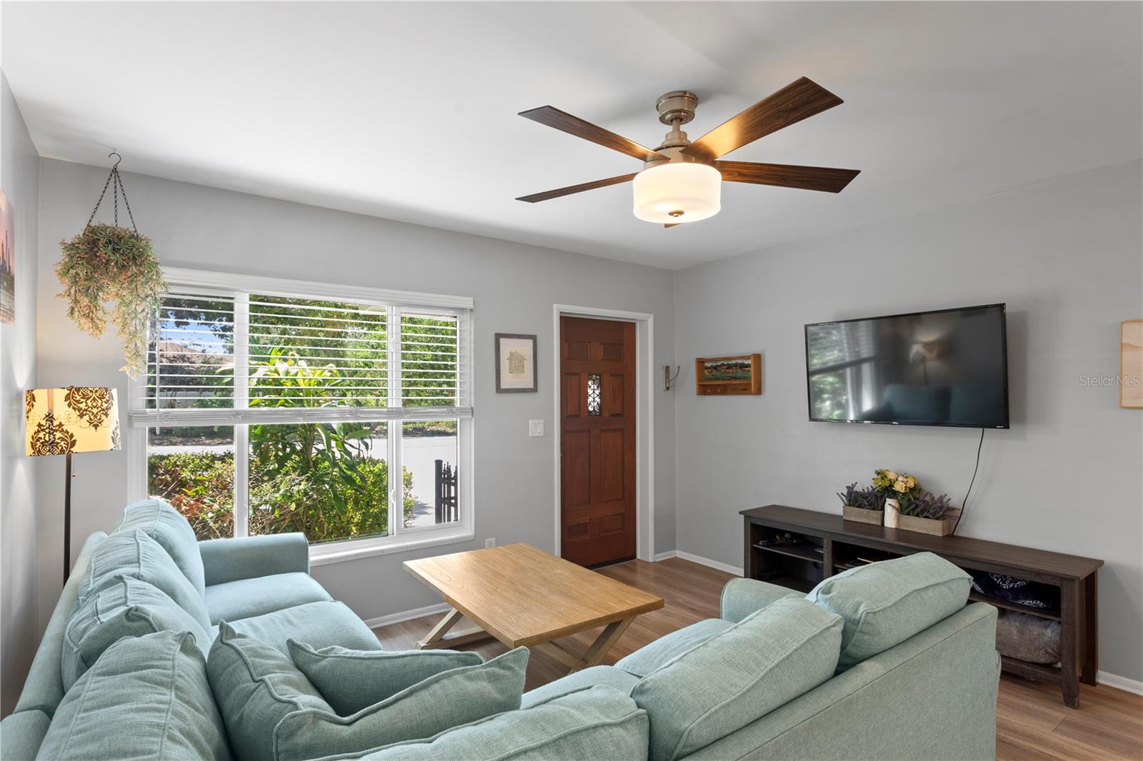 2136 CUNNINGHAM DRIVE