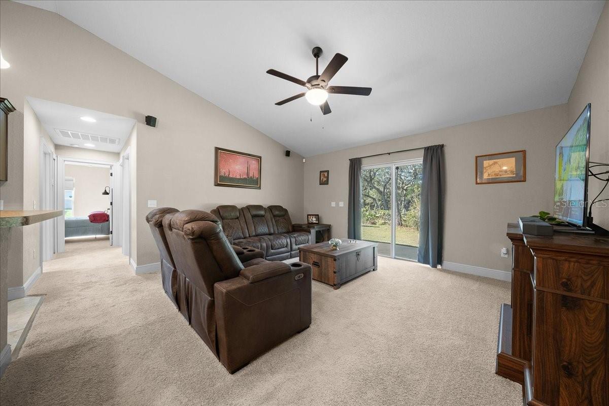 SILVER SPGS SHORES UN 12 - Residential