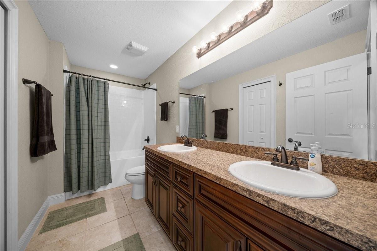 SILVER SPGS SHORES UN 12 - Residential