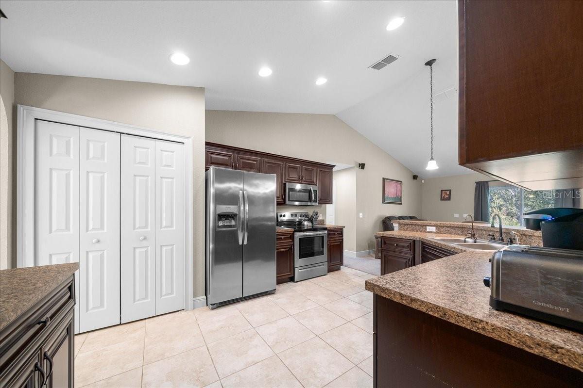 SILVER SPGS SHORES UN 12 - Residential