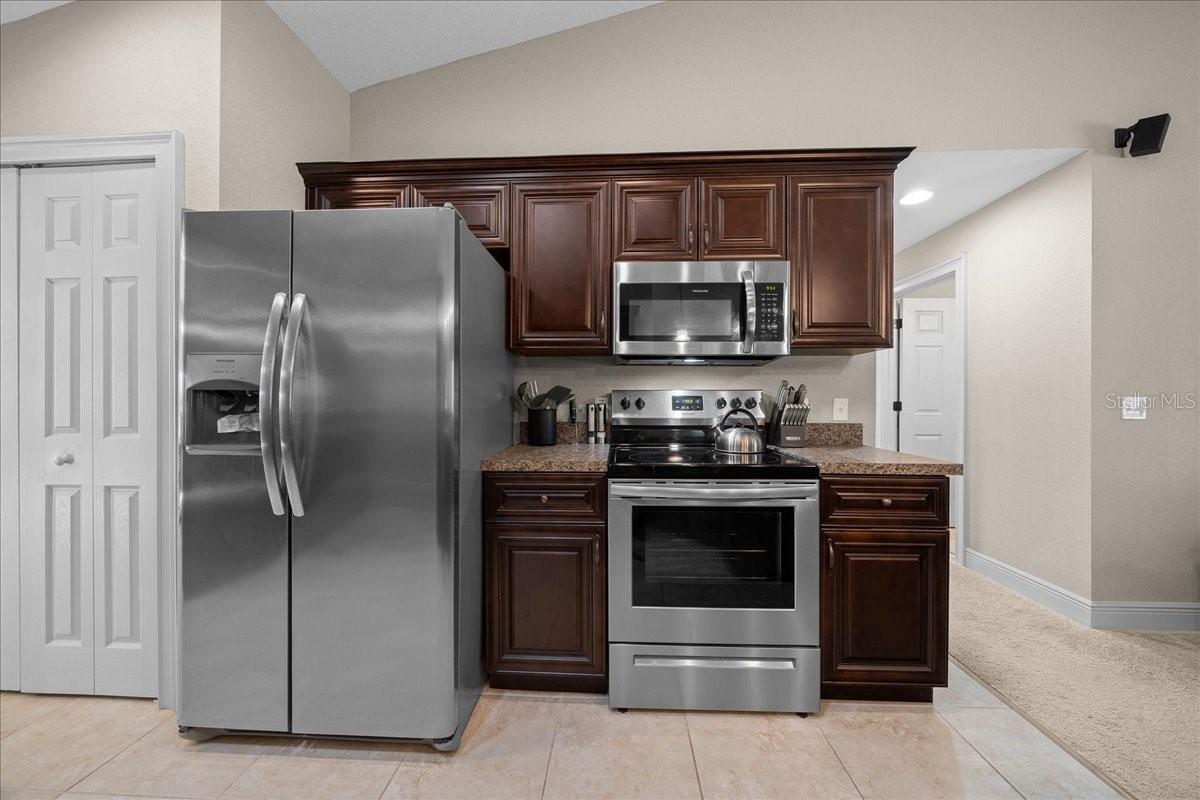 SILVER SPGS SHORES UN 12 - Residential