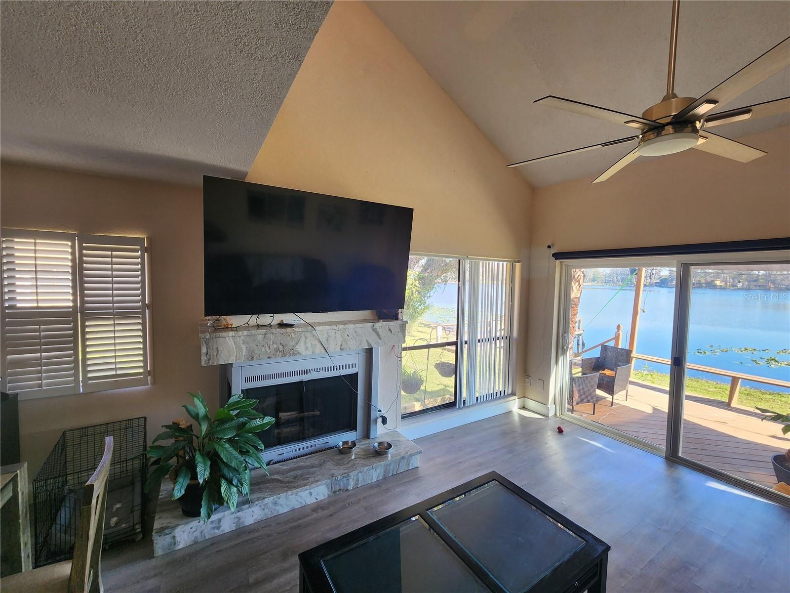 LAKE ELLEN VILLAS - Residential