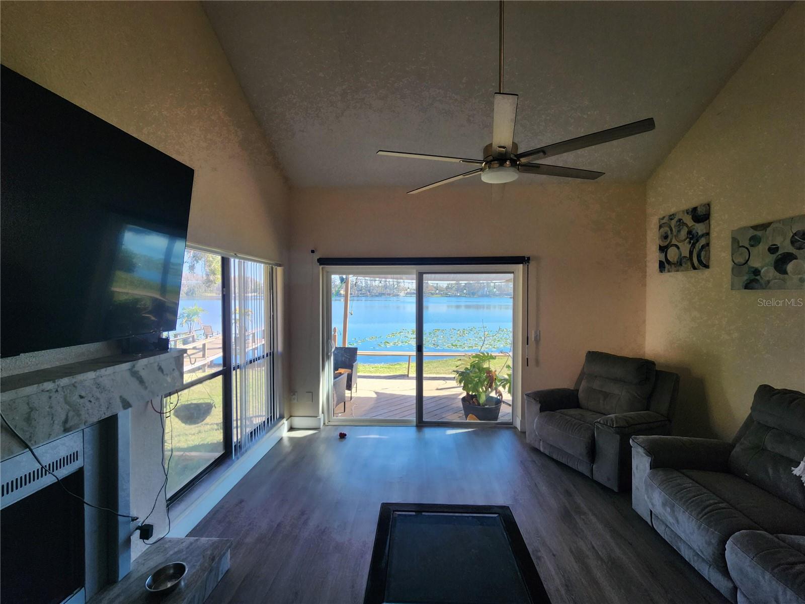 LAKE ELLEN VILLAS - Residential