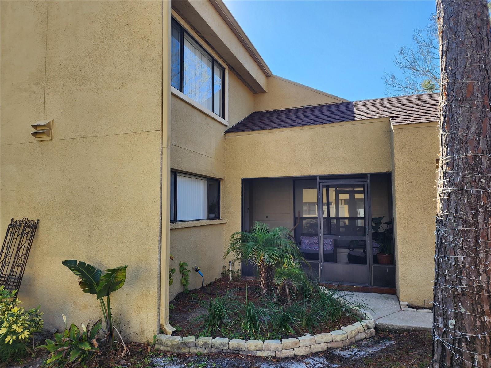 LAKE ELLEN VILLAS - Residential