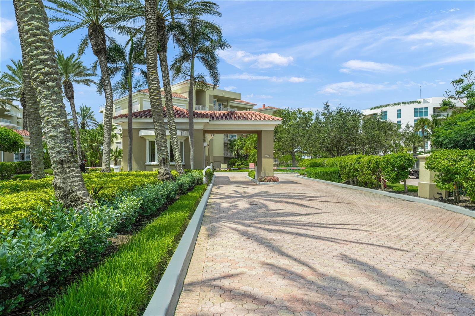 VILLA DI LANCIA PH 1 - Residential