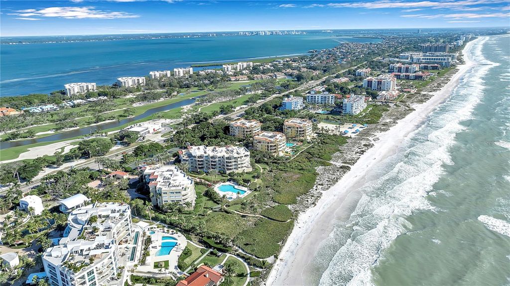 Photo of 2165 Gulf Of Mexico Drive #114, Longboat Key, FL 34228 (MLS # A4661123)