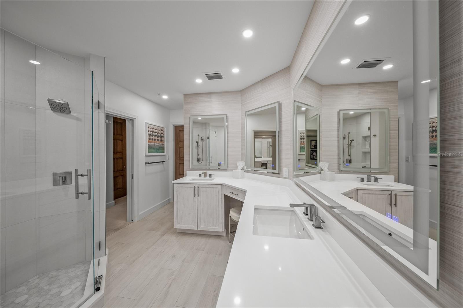 VILLA DI LANCIA PH 1 - Residential