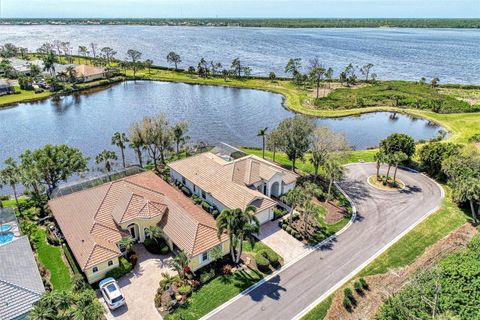 A home in PORT CHARLOTTE