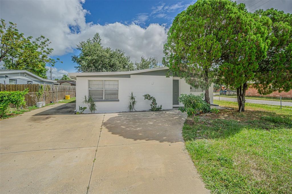 Photo of 3401 Carioca Court, Tampa, FL 33605 (MLS # TB8437061)