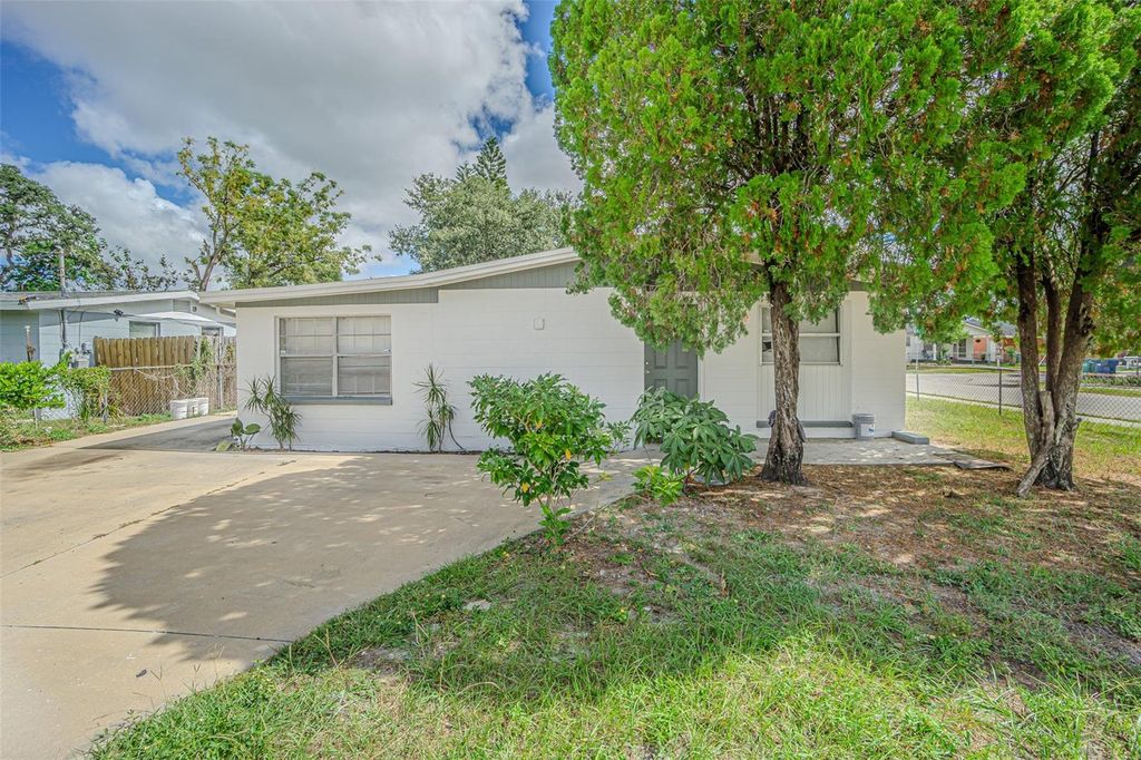 Photo of 3401 Carioca Court, Tampa, FL 33605 (MLS # TB8437061)