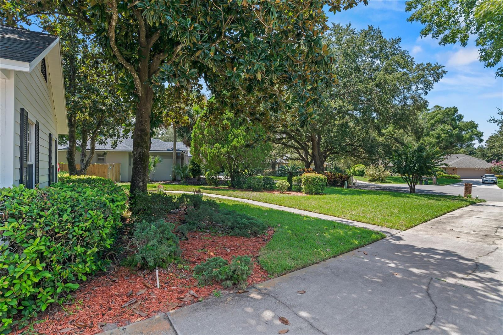 5329 FOXSHIRE COURT