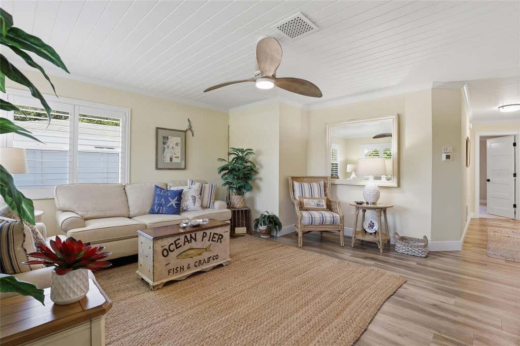 Photo of 707 Beverly Road, Venice, FL 34293 (MLS # A4696175)