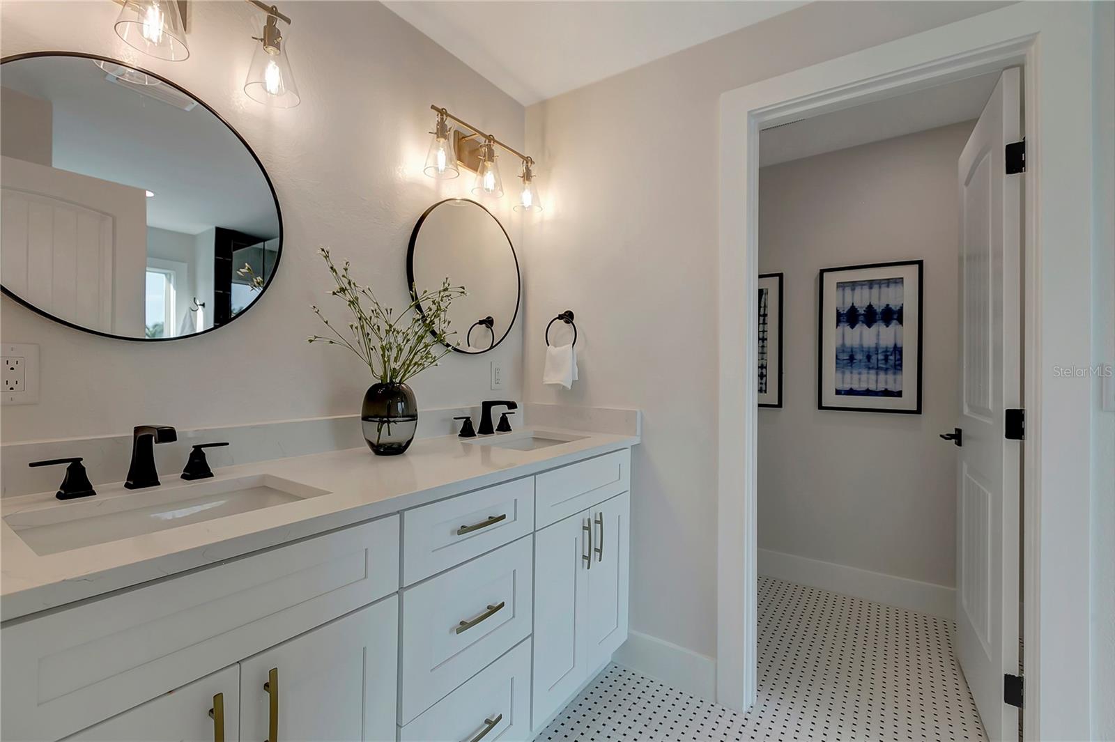 SOUTH CSWY ISLE YACHT CLUB 4TH ADD - Residential