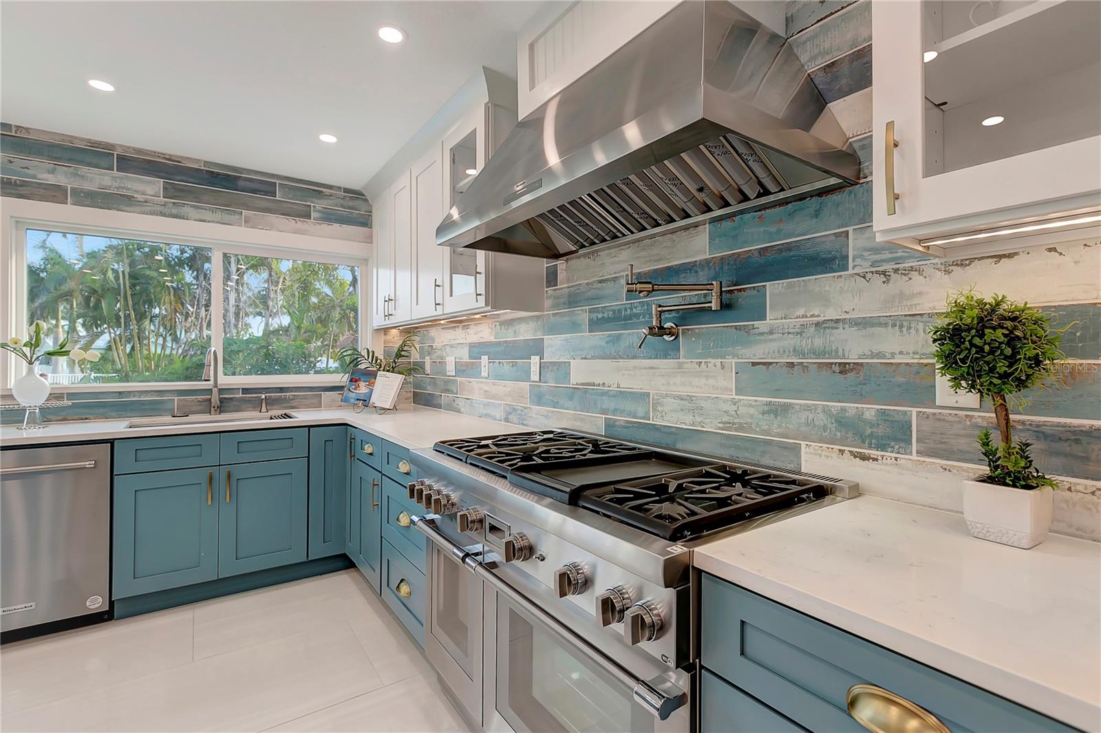 SOUTH CSWY ISLE YACHT CLUB 4TH ADD - Residential