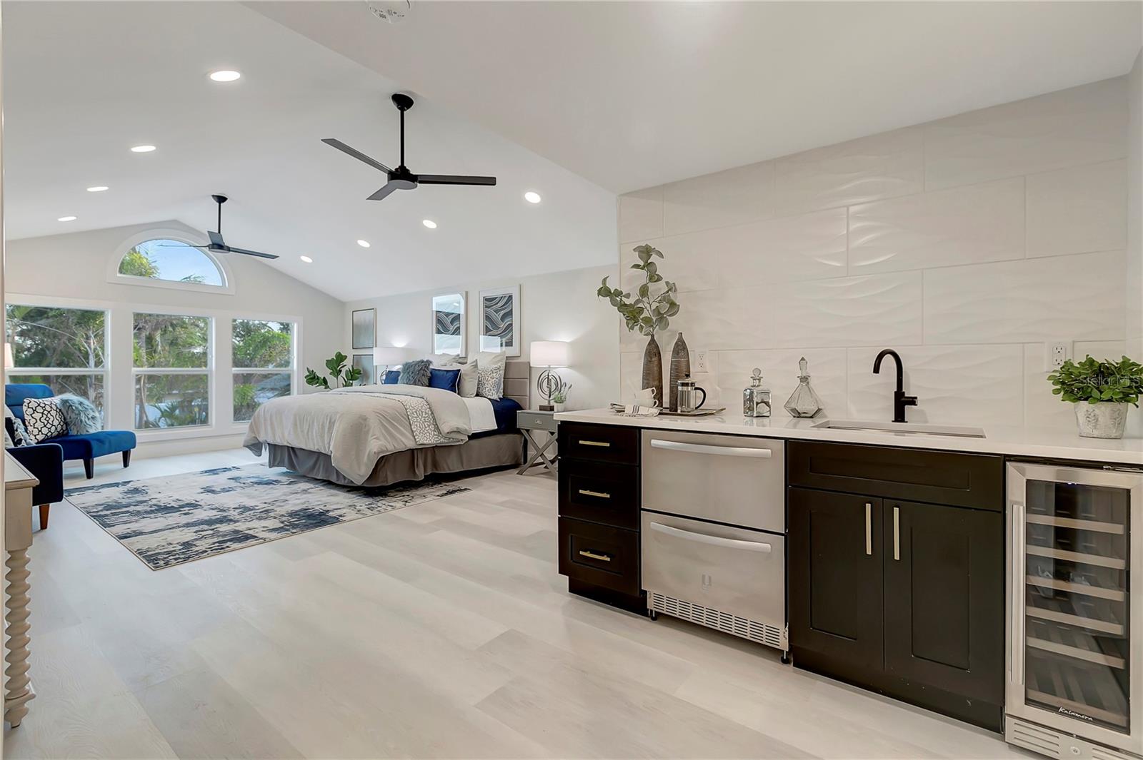 SOUTH CSWY ISLE YACHT CLUB 4TH ADD - Residential