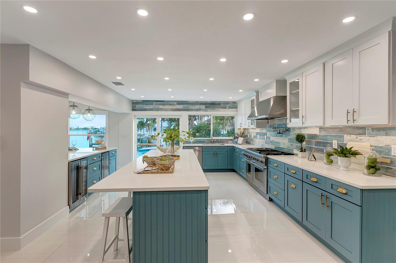 SOUTH CSWY ISLE YACHT CLUB 4TH ADD - Residential