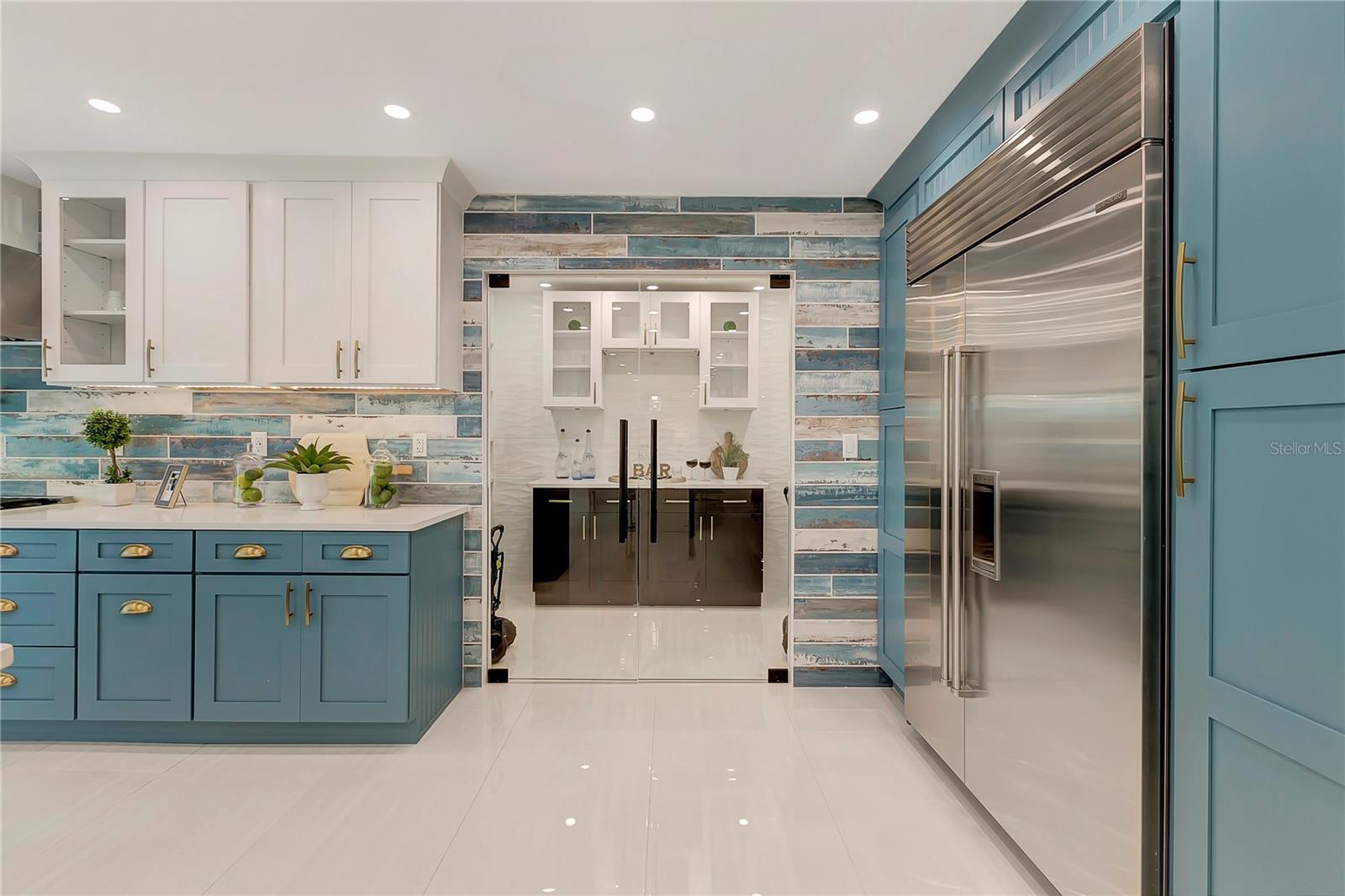 SOUTH CSWY ISLE YACHT CLUB 4TH ADD - Residential