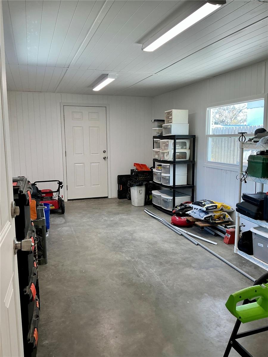 COTTAGE IN THE PINES - Residential