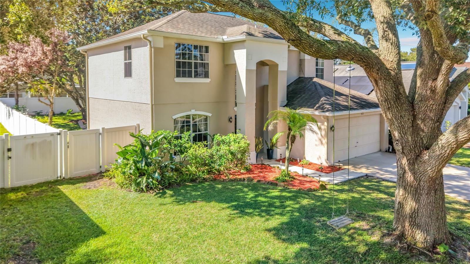 513 WINDING HOLLOW AVENUE