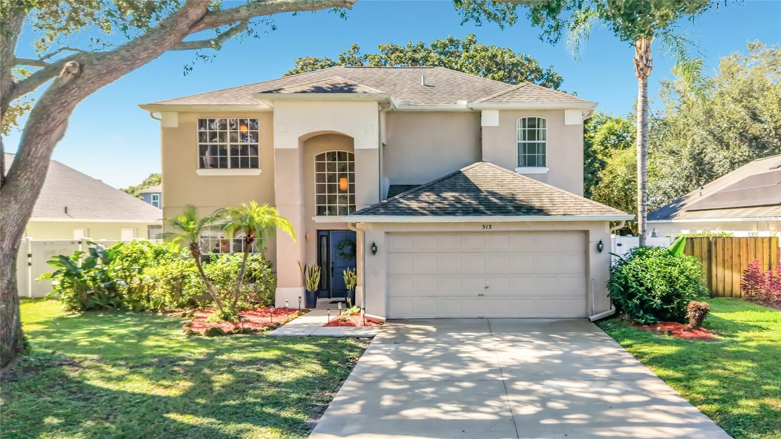 513 WINDING HOLLOW AVENUE