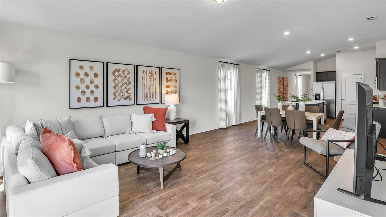 GRAND RESERVE AND GOLF CLUB - Residential