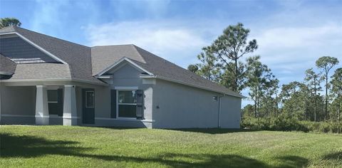 A home in PORT CHARLOTTE