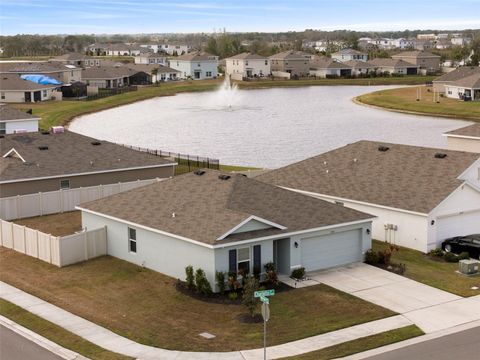 A home in PARRISH