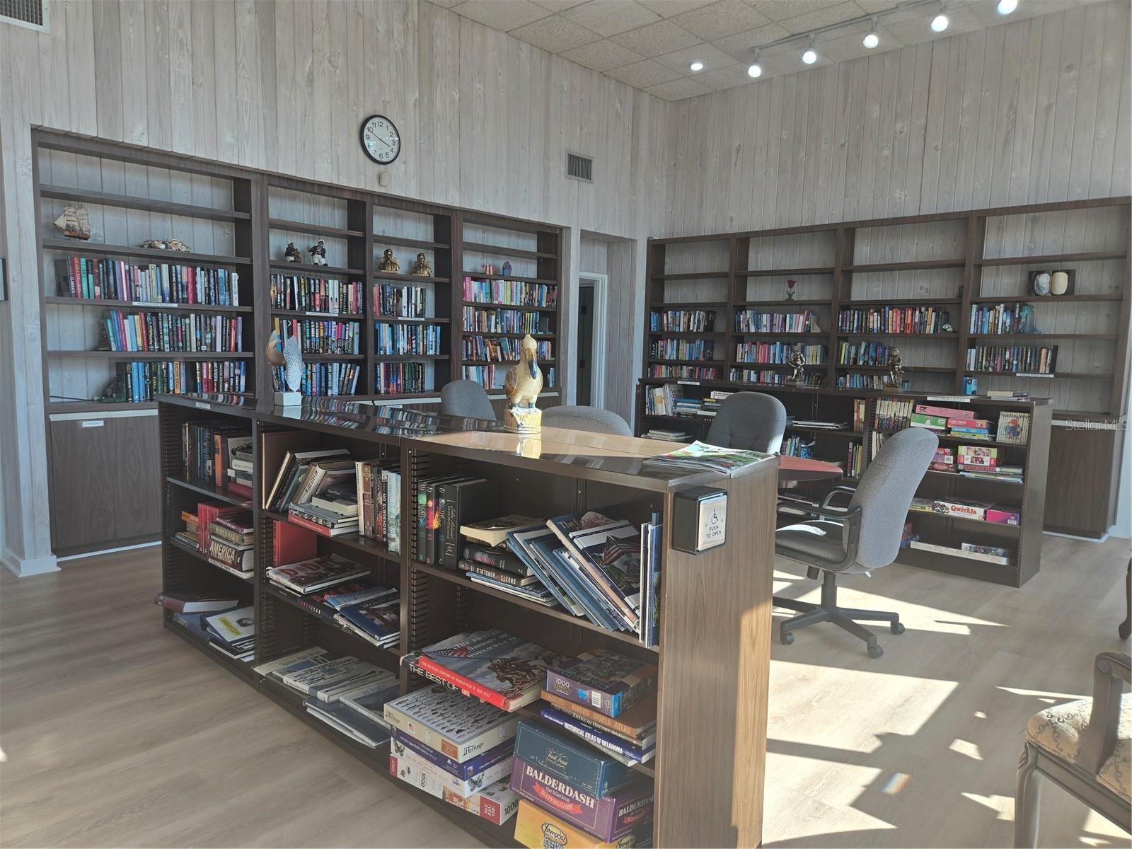 HARBOR ISLES III - Residential