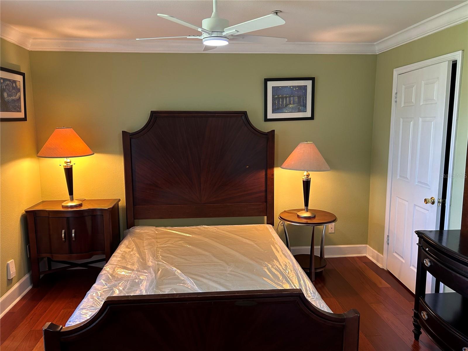 VINTAGE GRAND - Residential