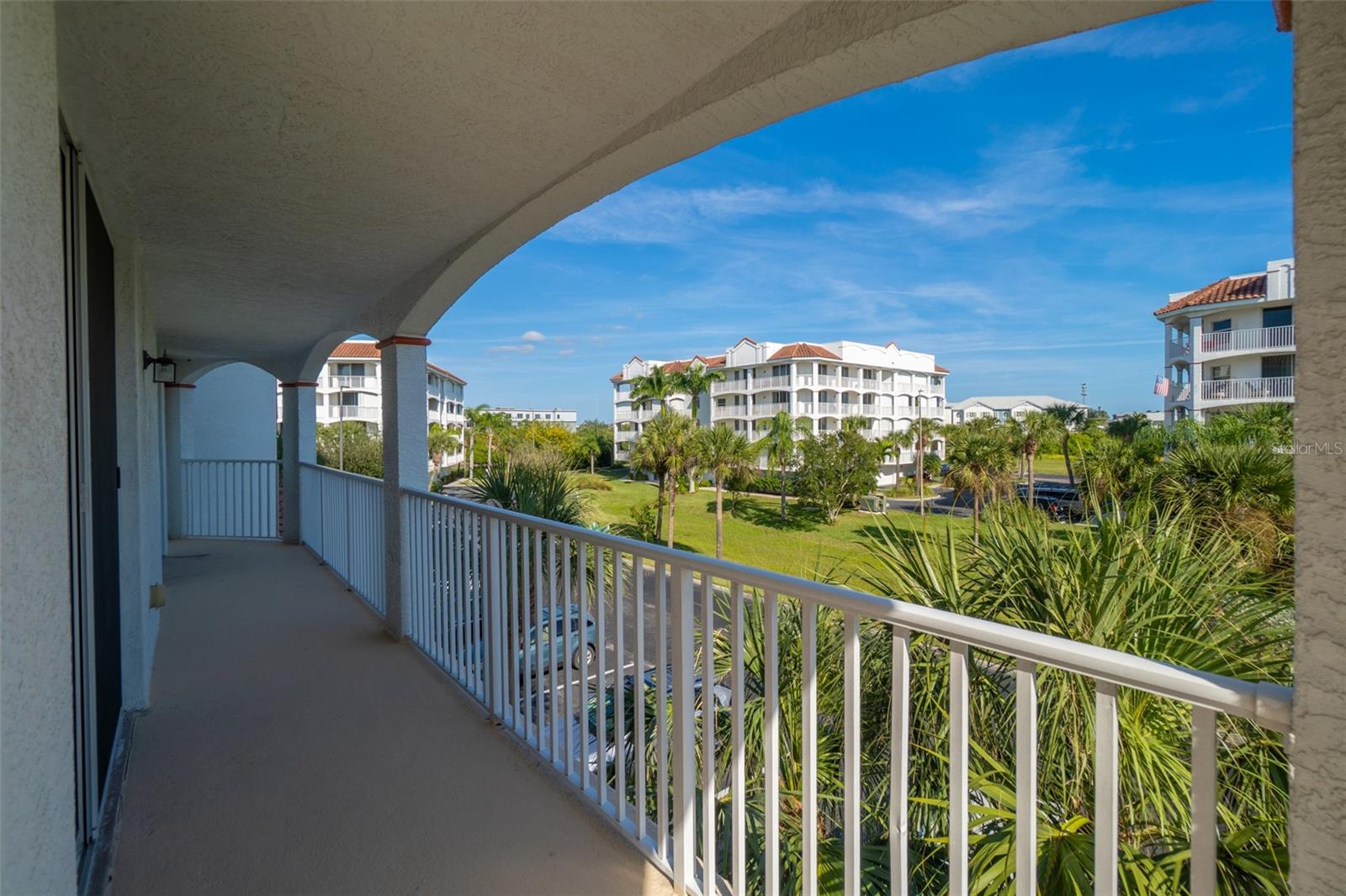 PUERTO DEL RIO PH 1 - Residential