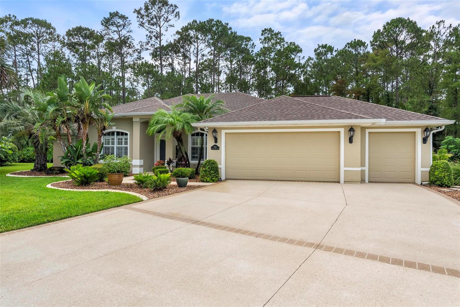 1254 ROYAL POINTE LANE