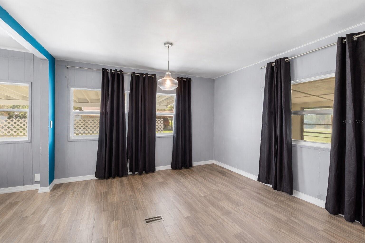 WILLIAMS NEW RIVER ACRES UNREC - Residential