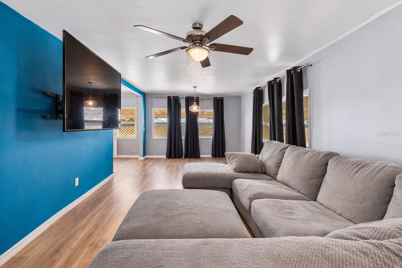 WILLIAMS NEW RIVER ACRES UNREC - Residential