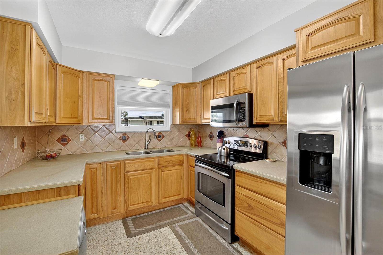 DEL WEBBS SUN CITY FLORIDA UN - Residential