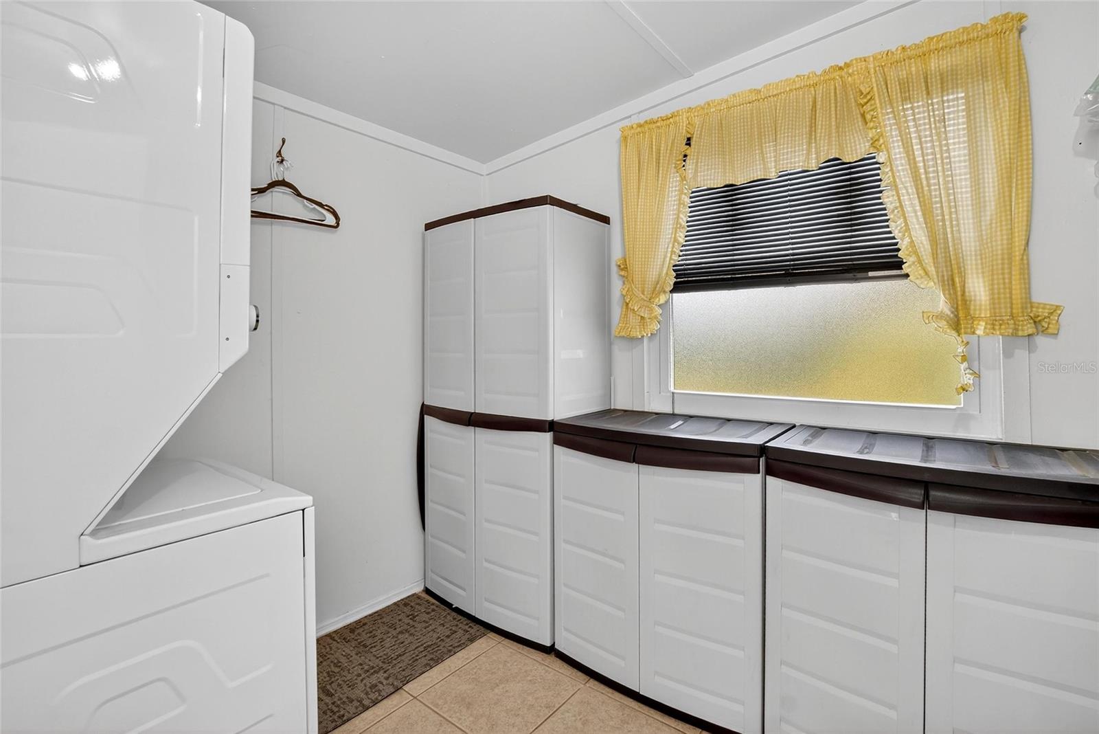 DEL WEBBS SUN CITY FLORIDA UN - Residential