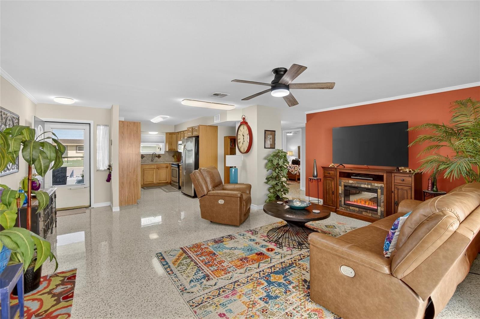 DEL WEBBS SUN CITY FLORIDA UN - Residential